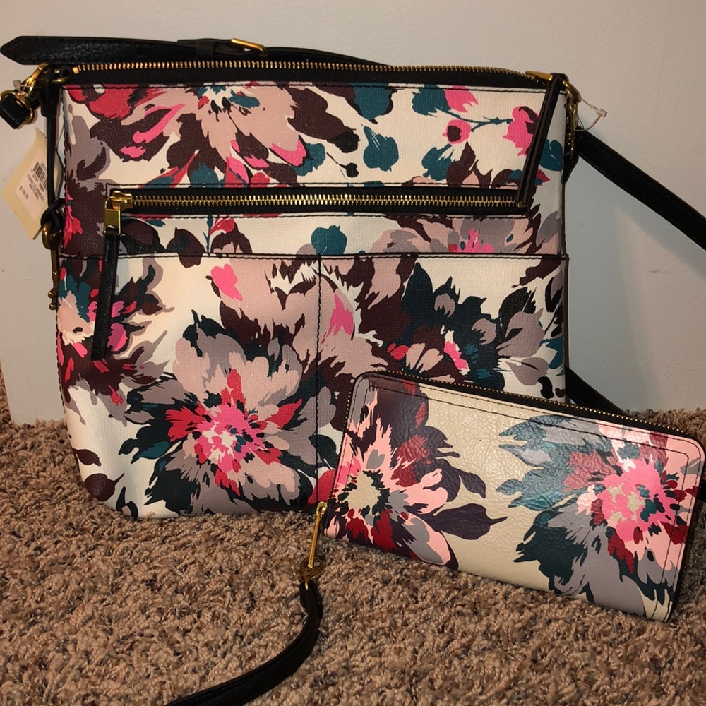 NWT Fossil Fiona LG Crsbody Purse& Wallet